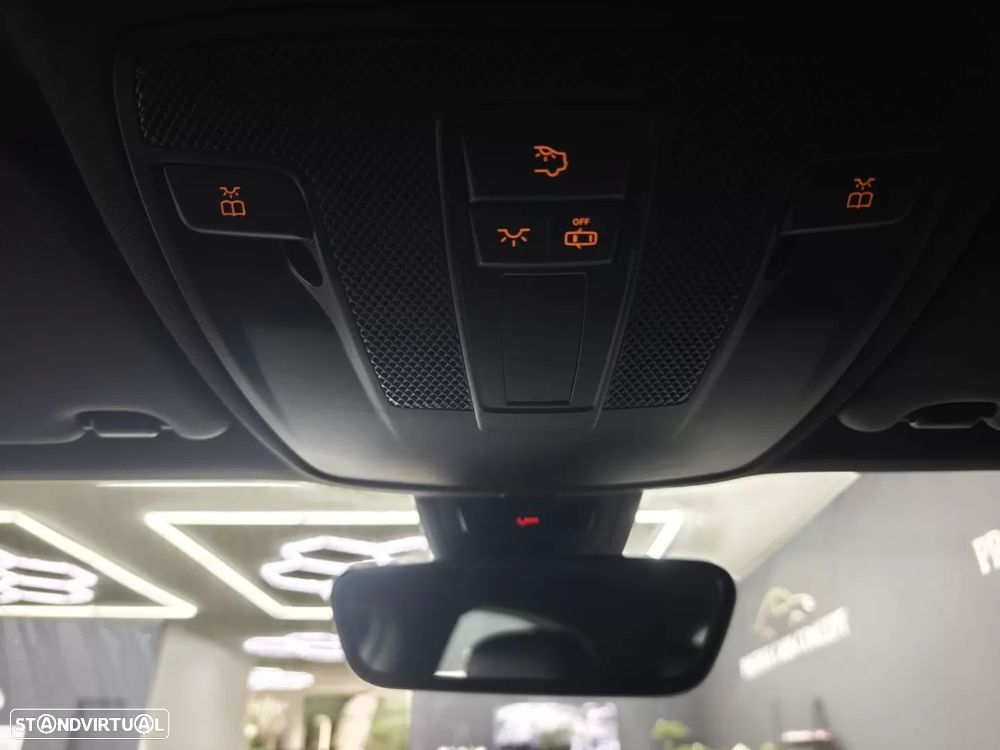 Mercedes-Benz A 180 d AMG Line - 40