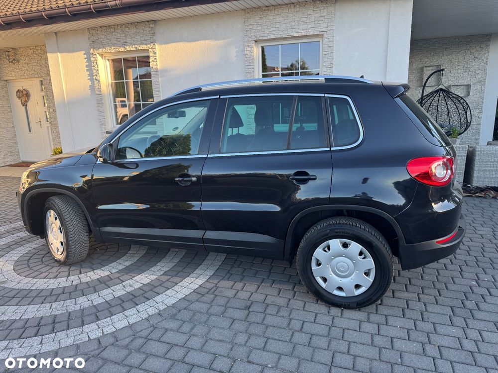 Volkswagen Tiguan 2.0 TDI DPF 4Motion BlueMotion Technology Track & Field - 9
