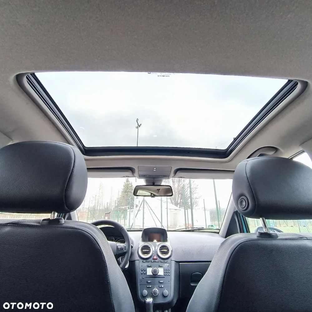 Opel Corsa 1.4 16V Innovation - 22