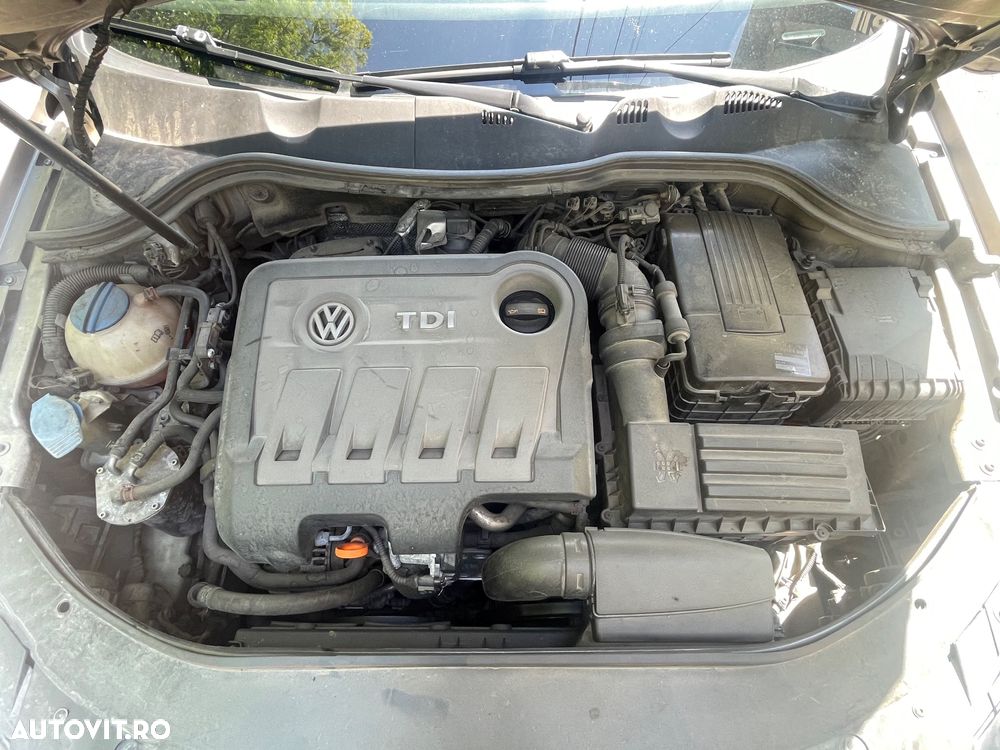 Volkswagen Passat 2.0TDI Comfortline DPF DSG - 14