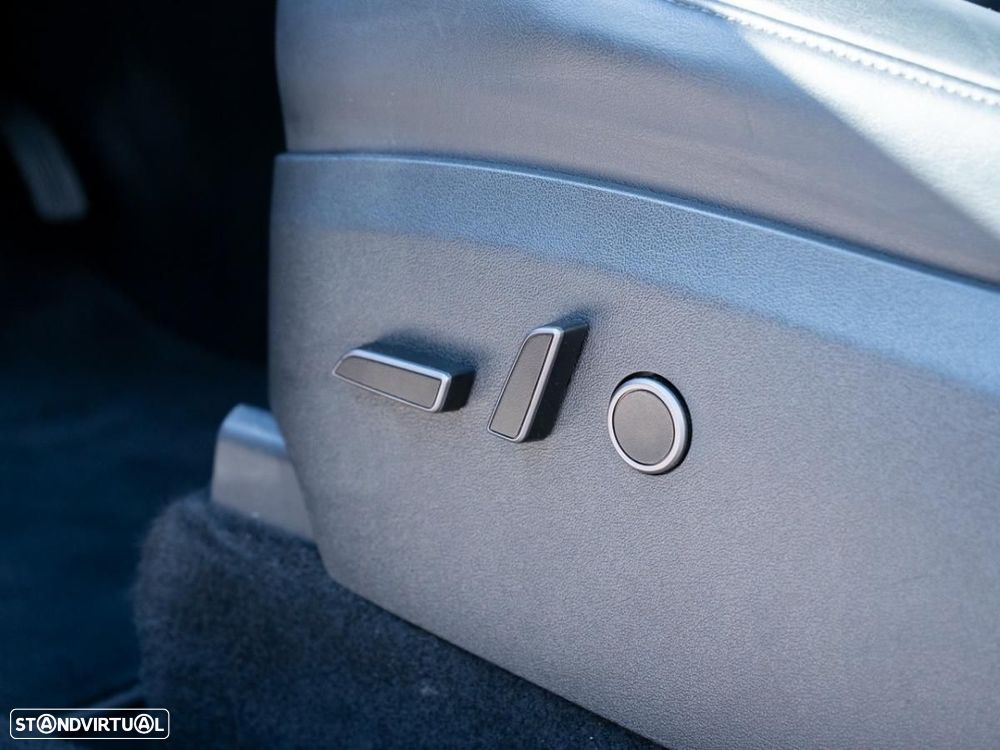 Tesla Model Y Standard - 26