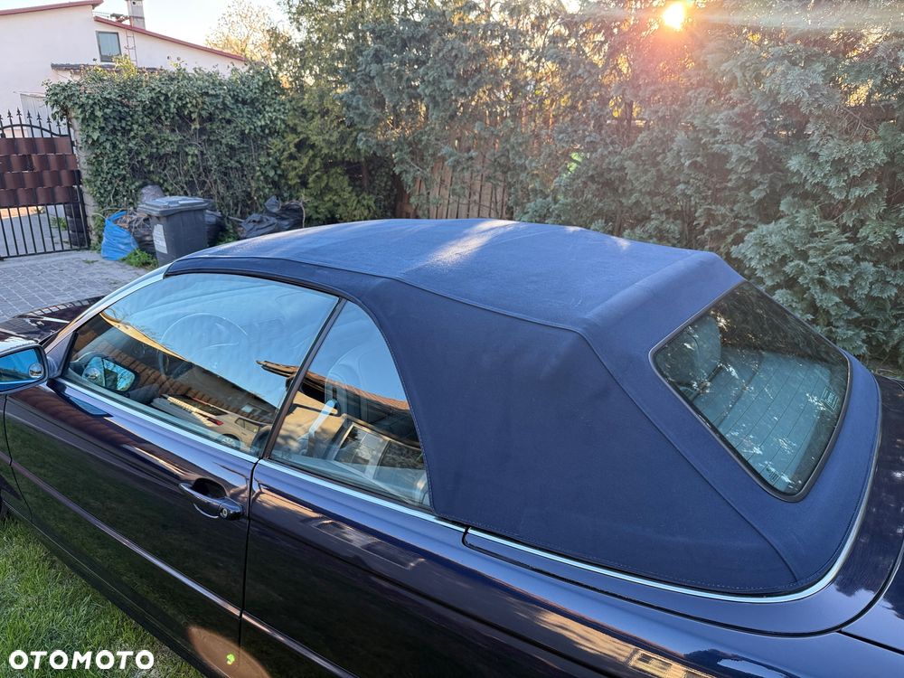 BMW Seria 3 325i - 12