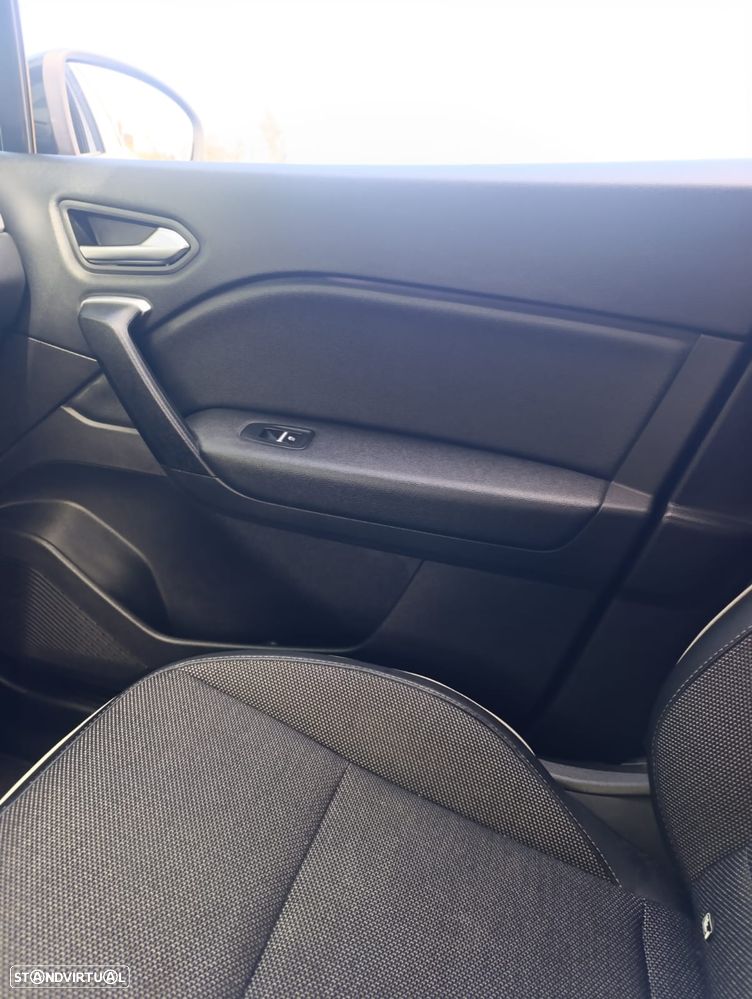 Renault Captur - 12