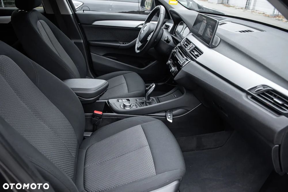 BMW X1 sDrive20d Sport Line - 30