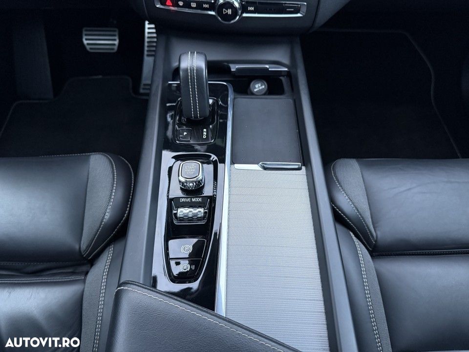 Volvo XC 60 T8 AWD Geartronic Polestar Engineered - 30