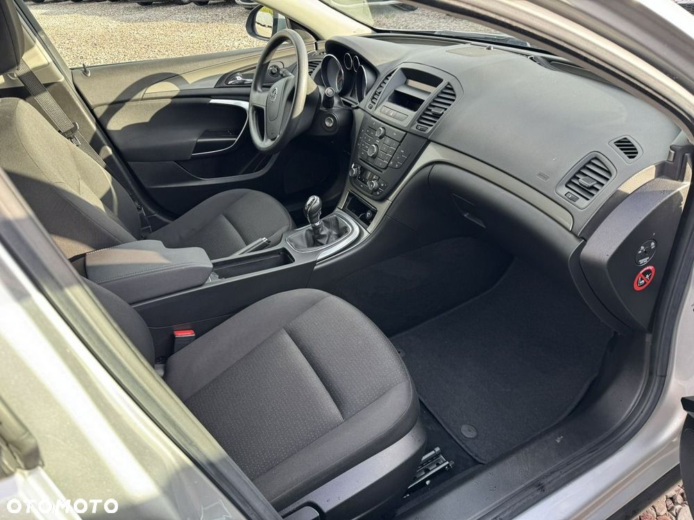 Opel Insignia - 8