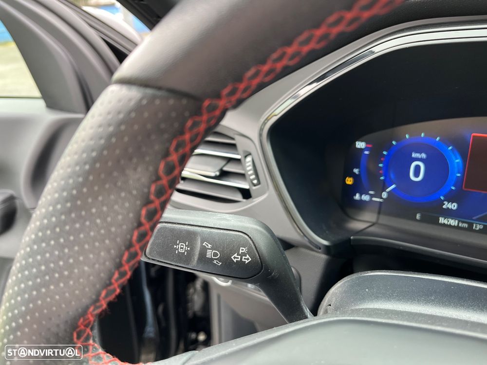 Ford Kuga 2.5 FHEV ST-Line - 33