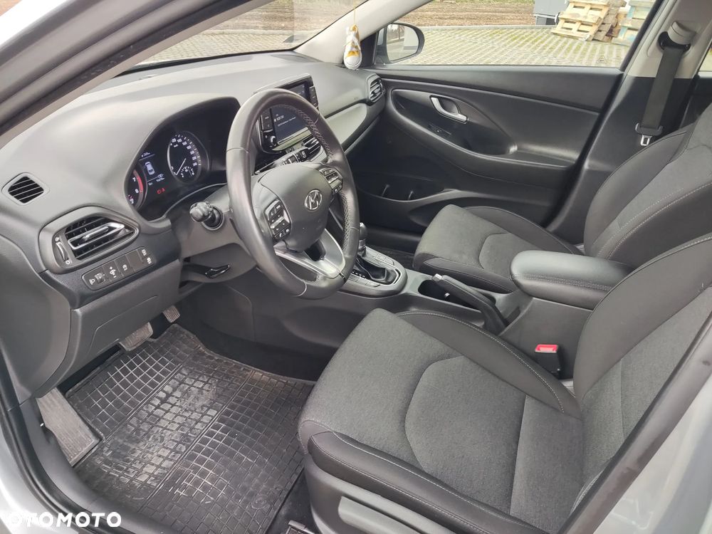 Hyundai i30 1.5 T-GDI 48V Comfort DCT - 8