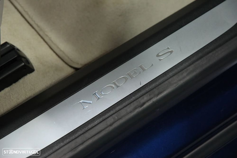 Tesla Model S 100D - 12