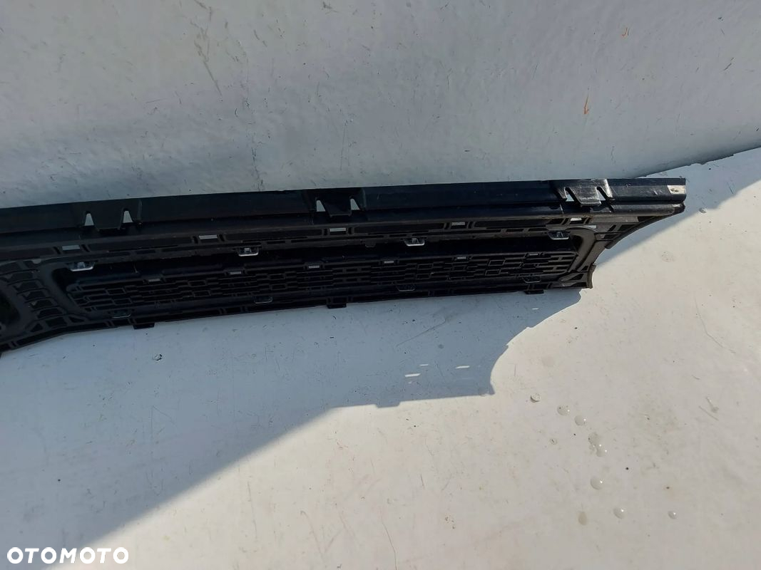 Dodge Challenger Grill Atrapa - 4
