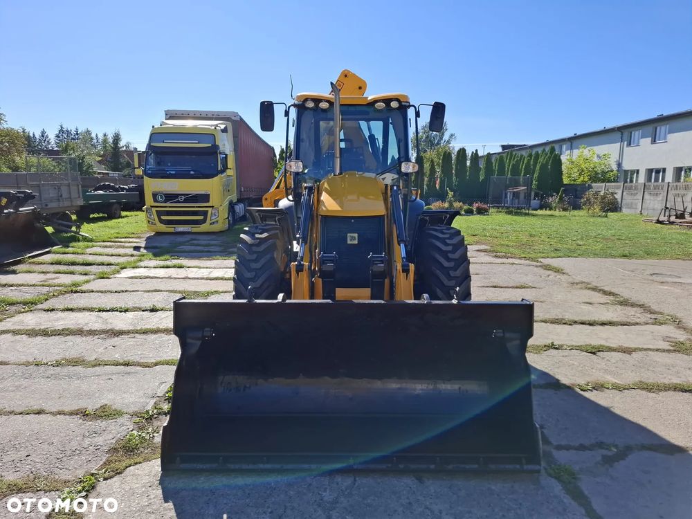 JCB 4CX - 7