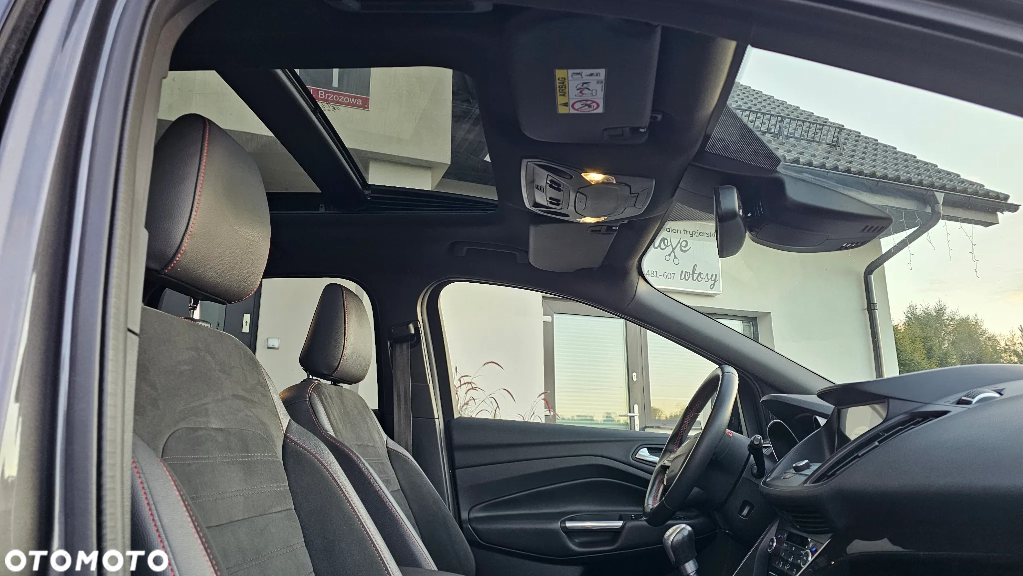 Ford Kuga 1.5 EcoBoost 2x4 ST-Line - 14