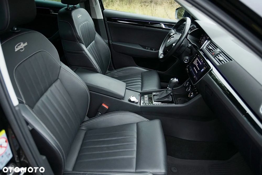 Skoda Superb 2.0 TDI SCR L&K DSG - 16