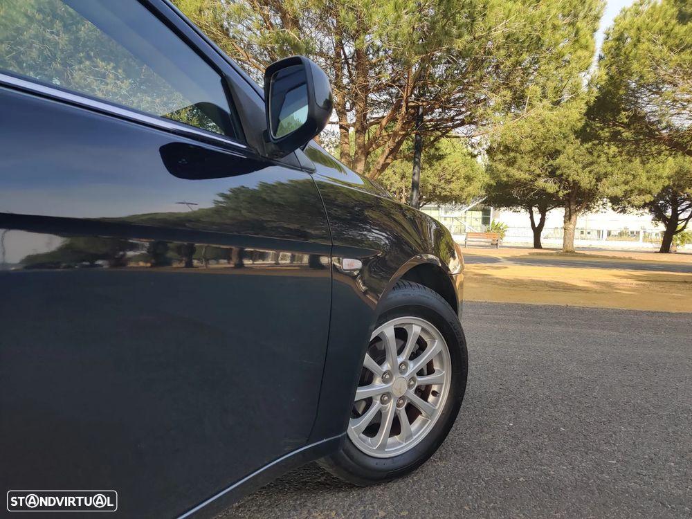 Mitsubishi Lancer 1.6 Invite Black Edition ClearTec - 7