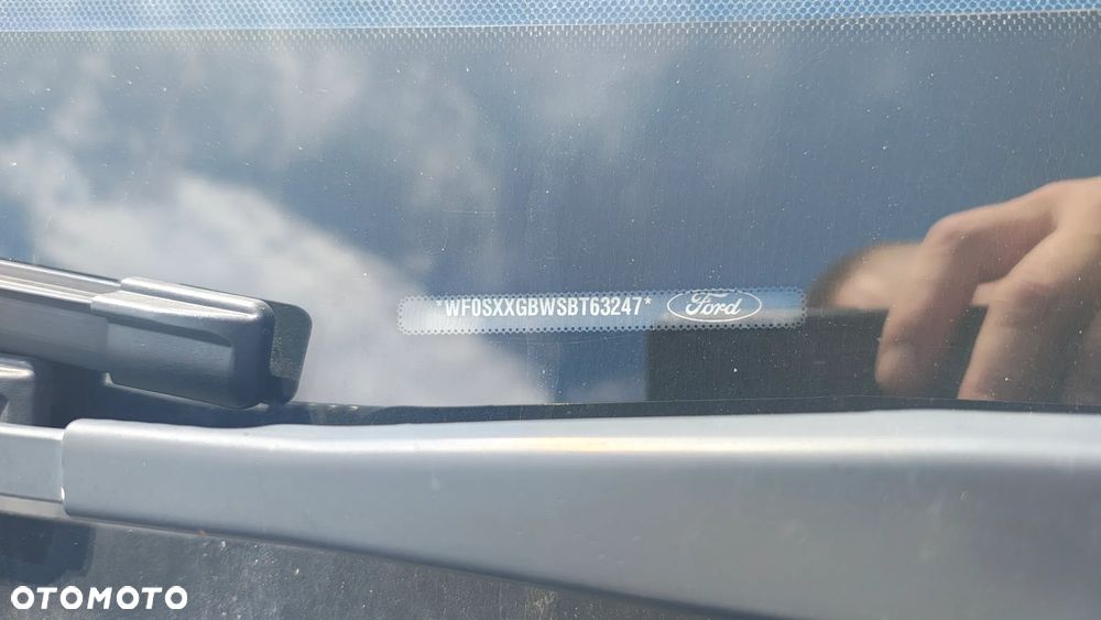 Ford S-Max - 17