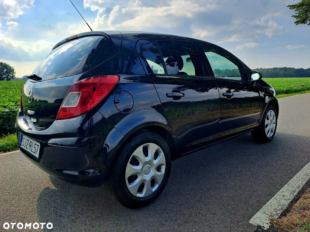 Opel Corsa 1.4 16V Edition 150 - 7