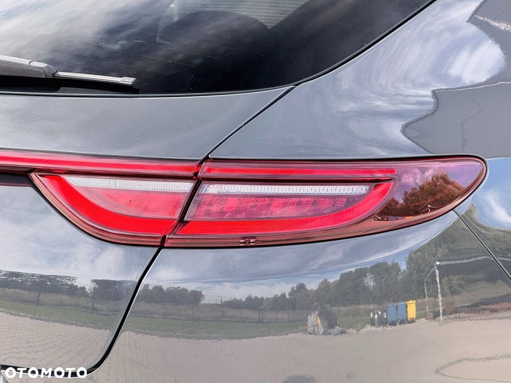 Kia ProCeed 1.6 T-GDI GT DCT - 9