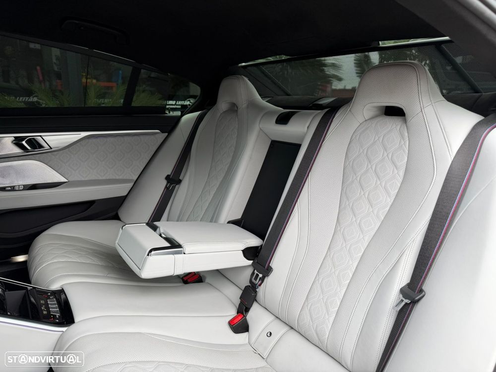 BMW M8 Competition - 30