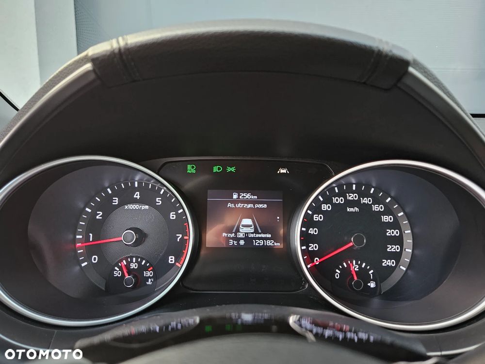 Kia Ceed 1.5 T-GDI M - 33