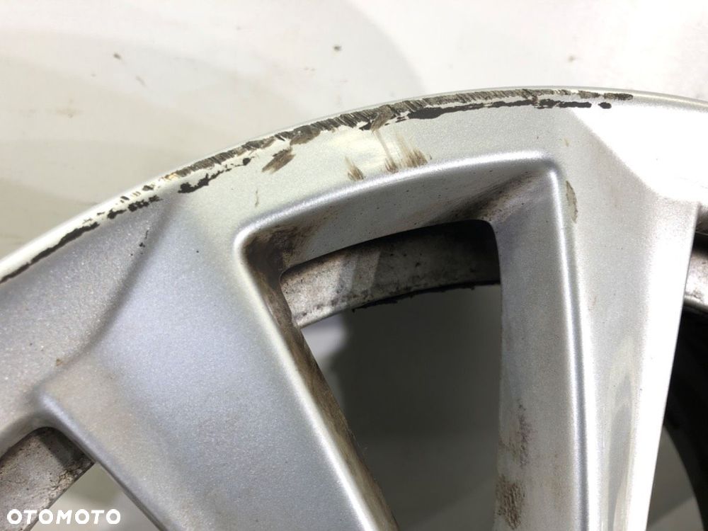 FELGI ALUMINIOWE KOMPLET 17 8J 5X120 ET30 CENTR.72  BMW 3 Touring (F31) 2012 - 2019 320 d 135 kW - 9