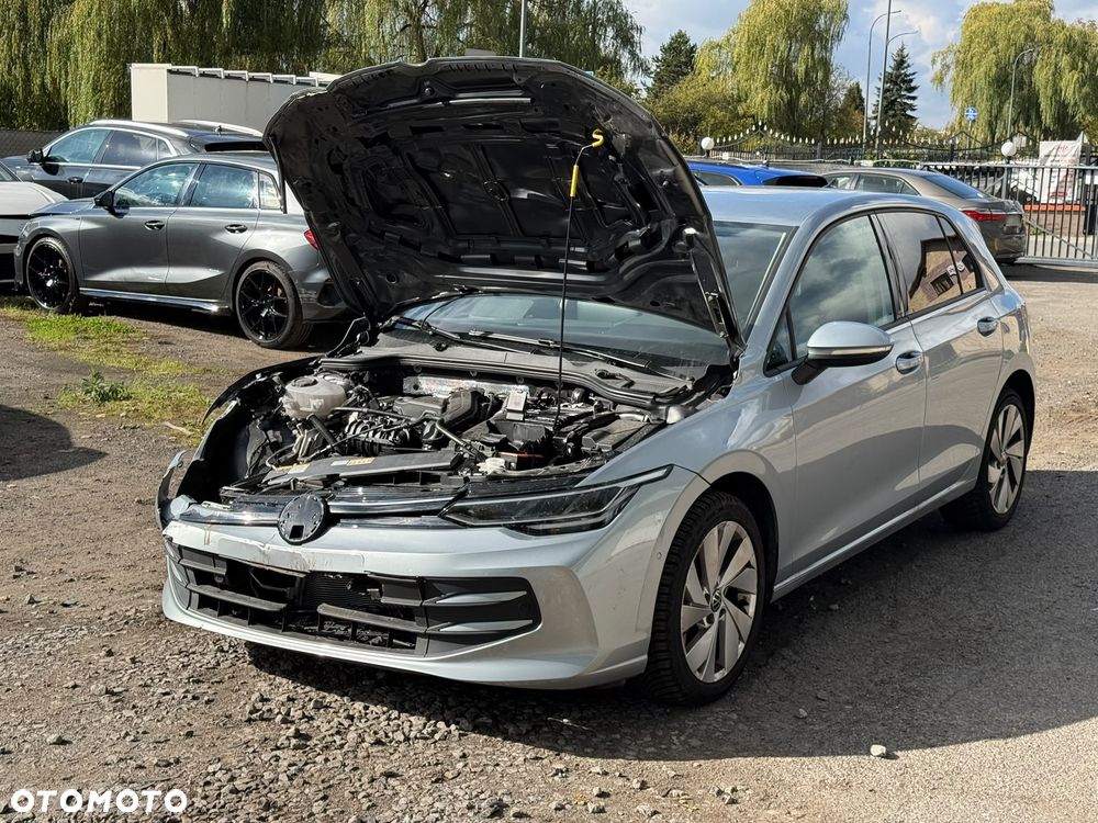 Volkswagen Golf 2025 photo 5