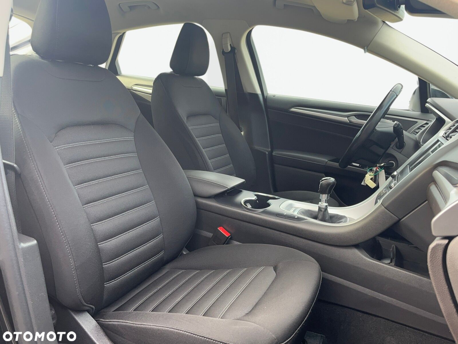 Ford Mondeo - 18