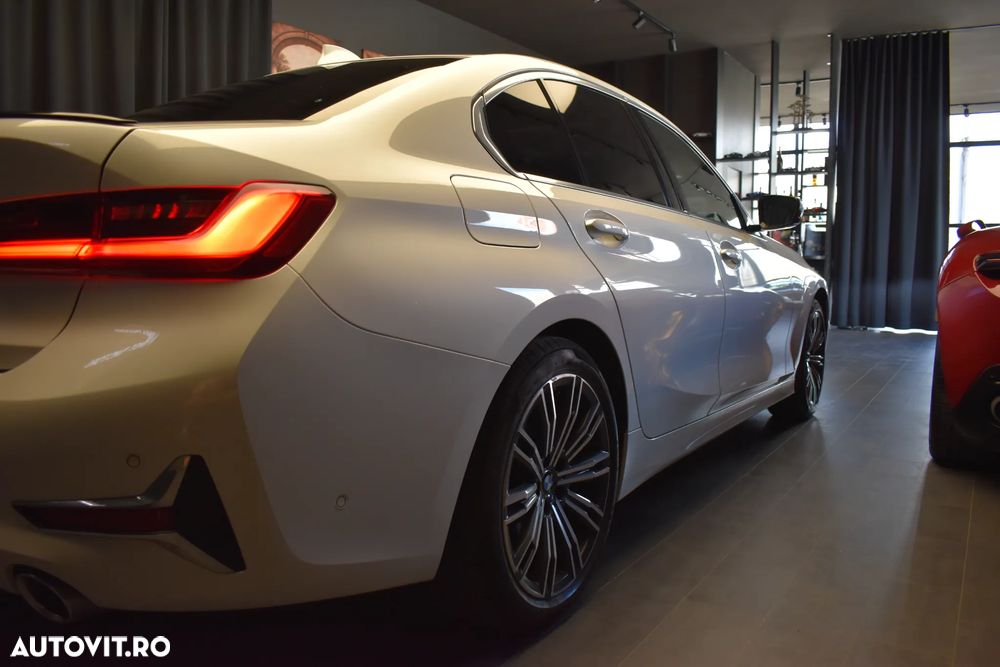 BMW Seria 3 320d AT MHEV - 28