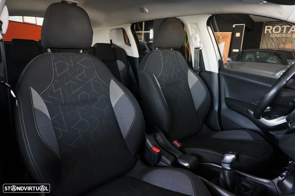 Peugeot 2008 1.6 BlueHDi Style - 19
