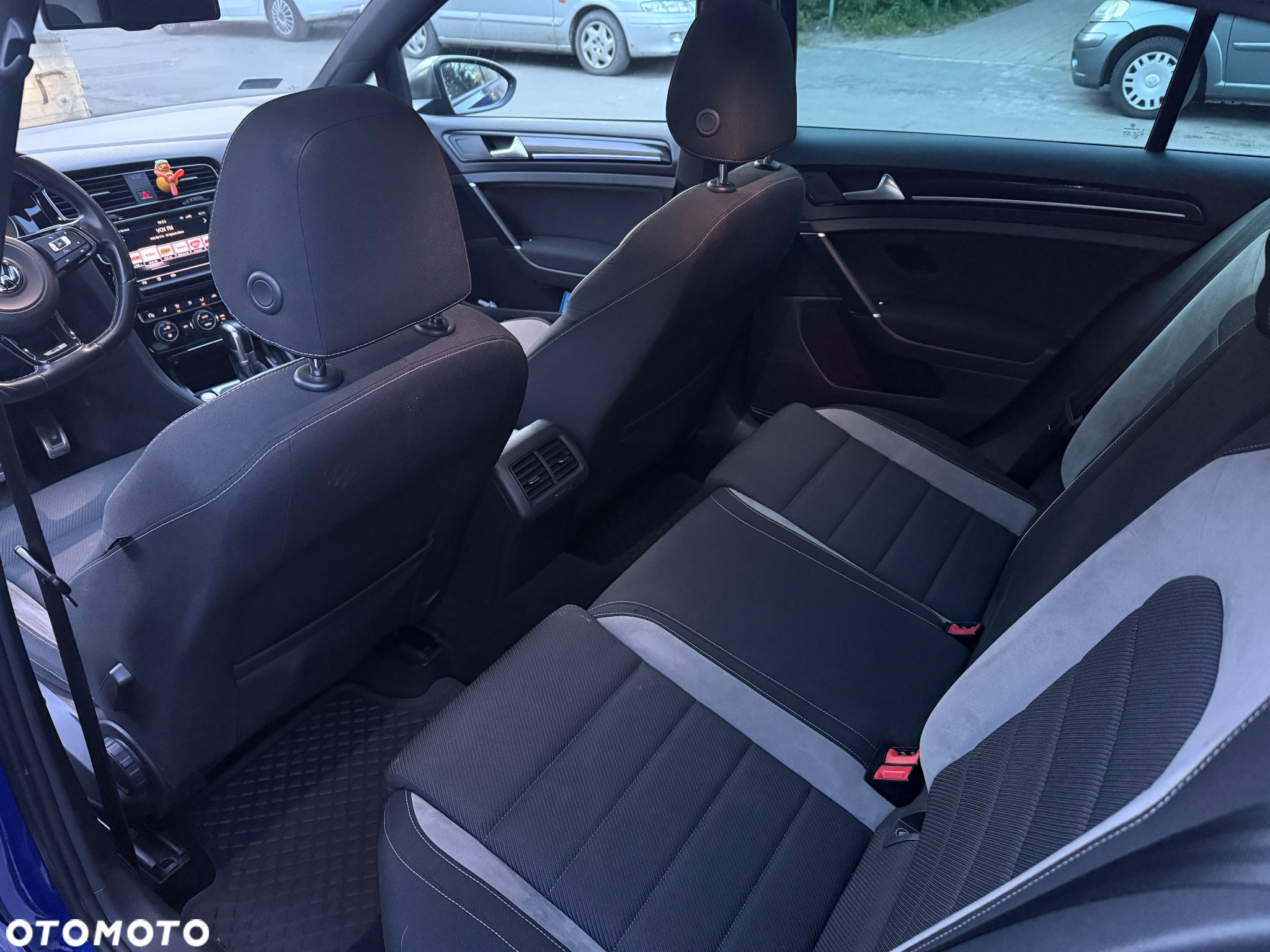 Volkswagen Golf VII 2.0 TSI BMT 4Mot R DSG - 17