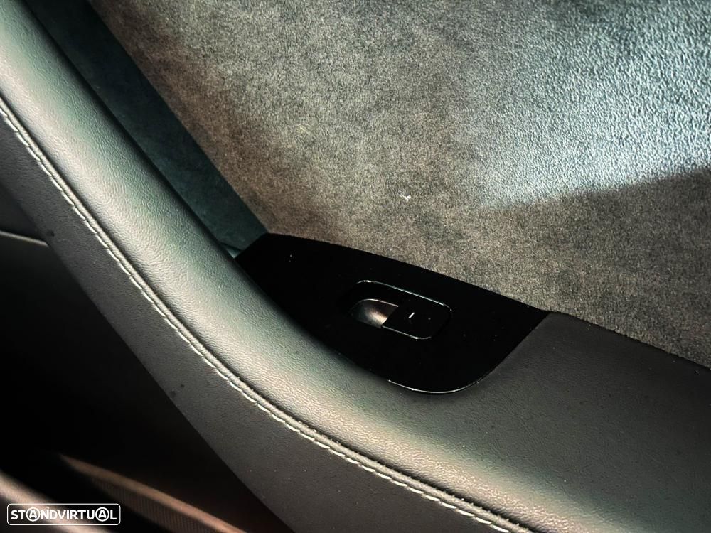 Tesla Model 3 Long-Range Dual Motor AWD - 29