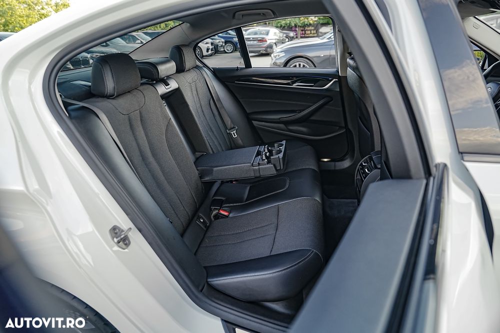 BMW Seria 5 520d Aut. Sport Line - 15