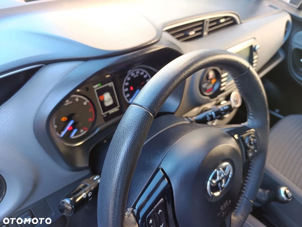 Toyota Yaris - 21