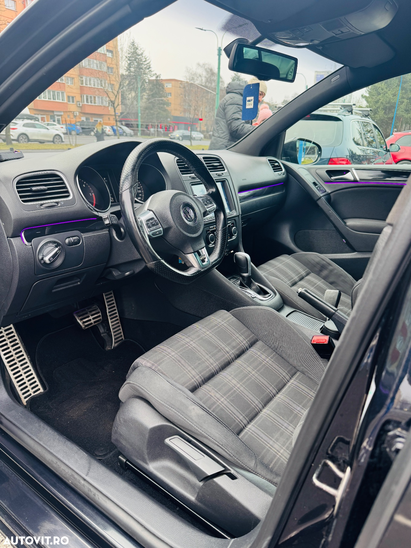 Volkswagen Golf 2.0 TDI DPF DSG GTD - 3