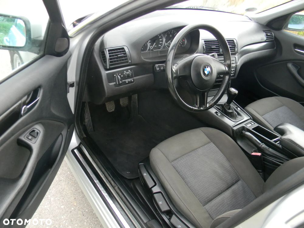 BMW Seria 3 316i Edition Exclusive - 30