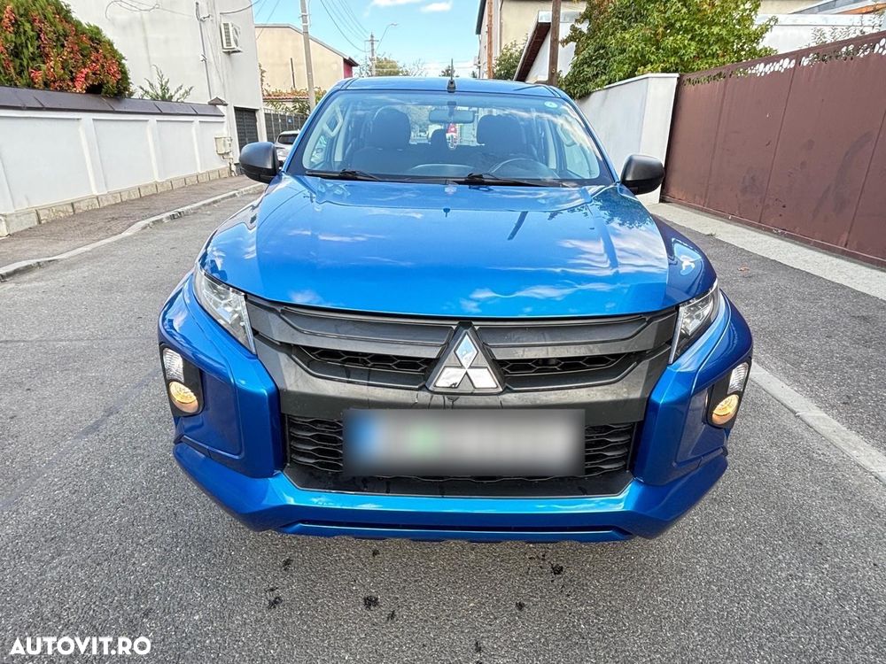Mitsubishi L200 Double Cab 2.2 DI-D M/T Instyle - 19