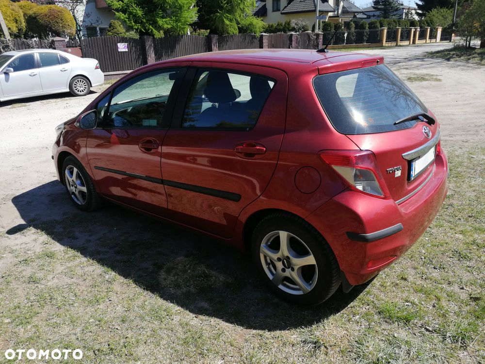Toyota Yaris 1.33 Premium - 5