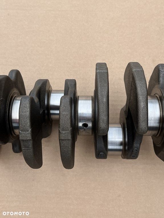 WAŁ KORBOWY SILNIKA TŁOKI VW T5 CARAVELLE MULTIVAN TRANSPORTER TOUAREG 2.5 TDI - 17