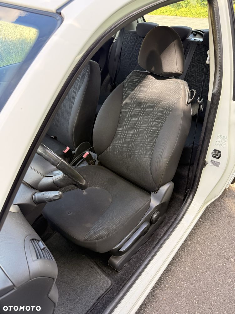 Nissan Micra - 6