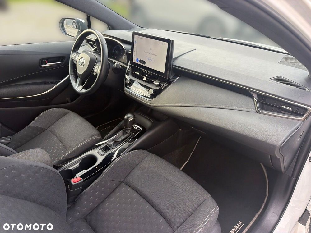 Toyota Corolla - 17