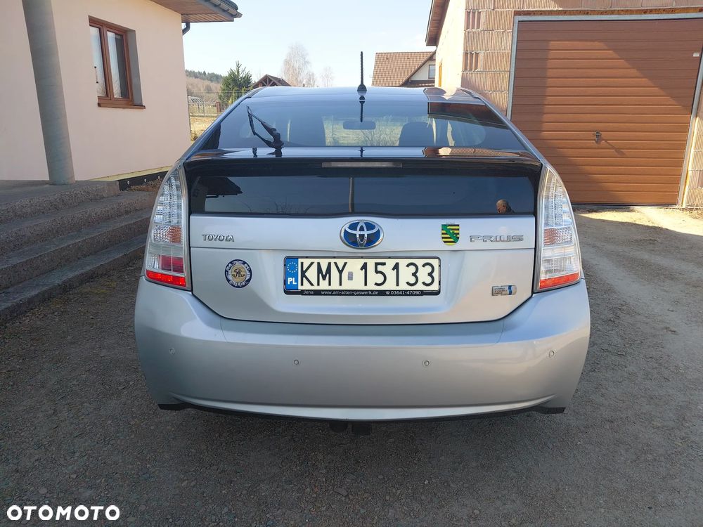 Toyota Prius 1.8 HSD Prestige - 11