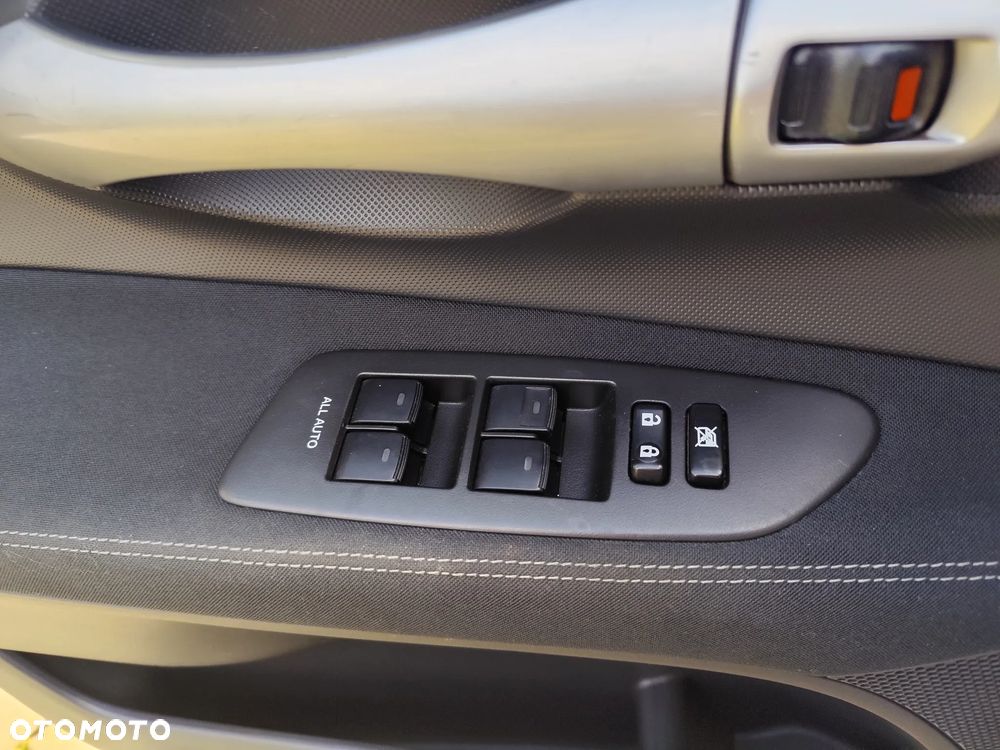 Toyota Auris - 19