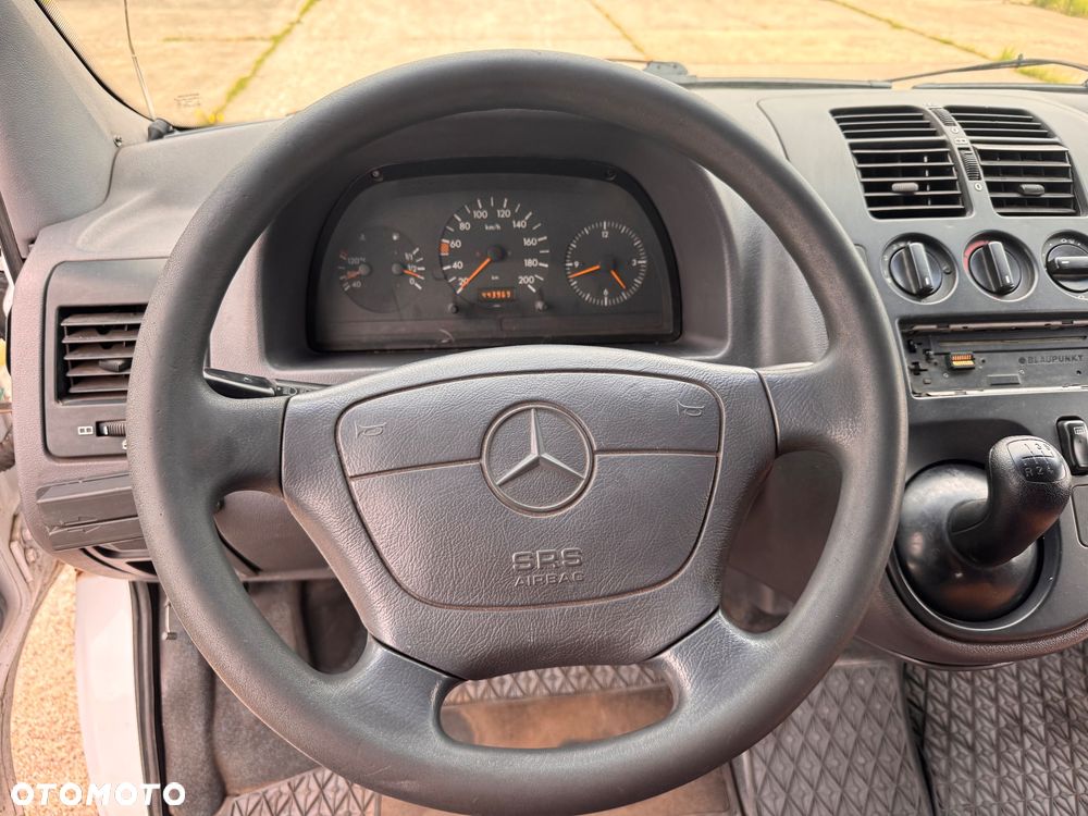 Mercedes-Benz Vito - 12