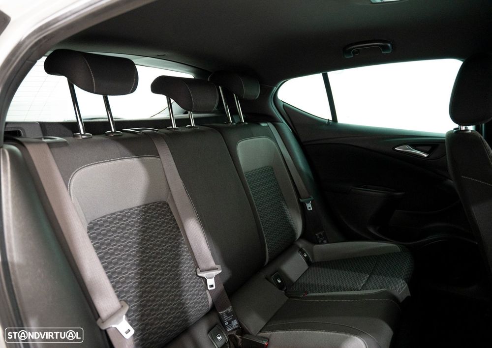 Opel Astra 1.2 T GS Line S/S - 13