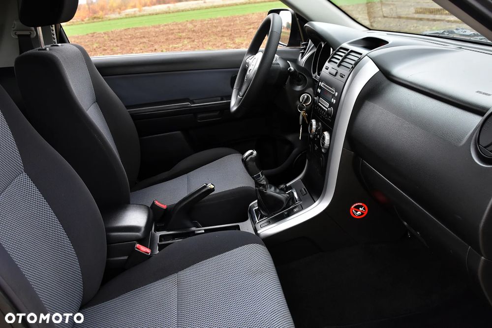 Suzuki Grand Vitara - 16
