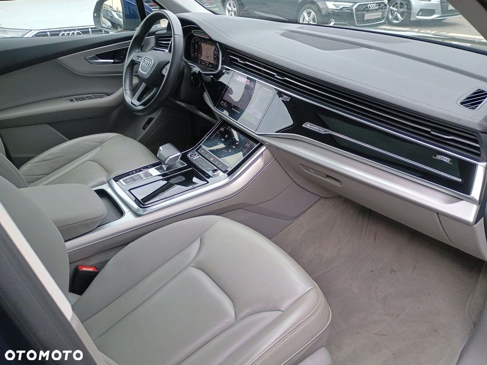 Audi Q7 - 25