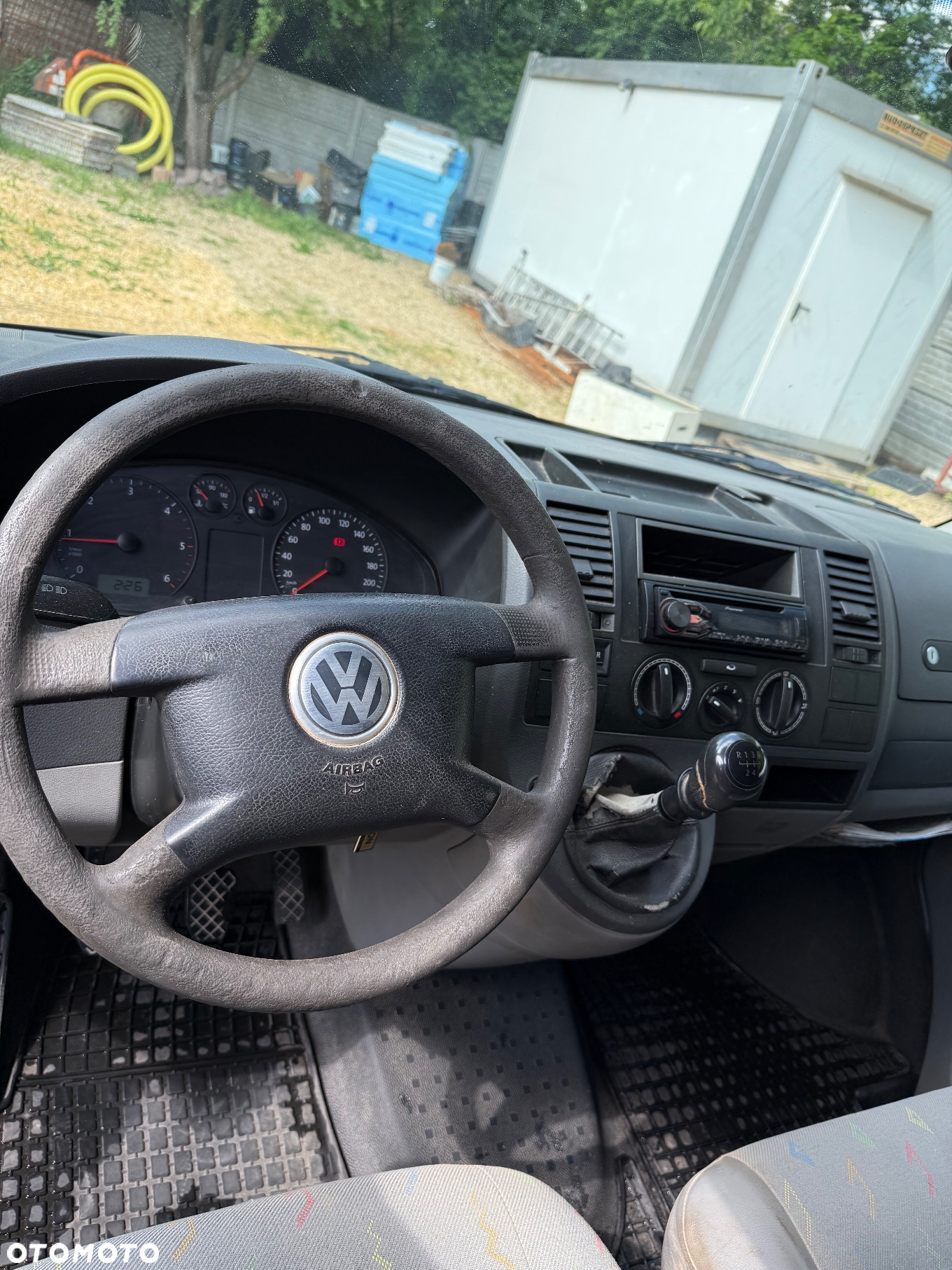 Volkswagen Transporter - 7