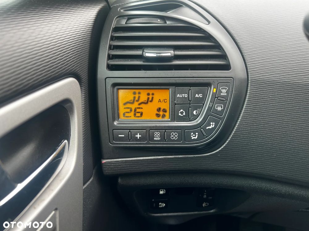 Citroën C4 Picasso 1.6 HDi Attraction - 21