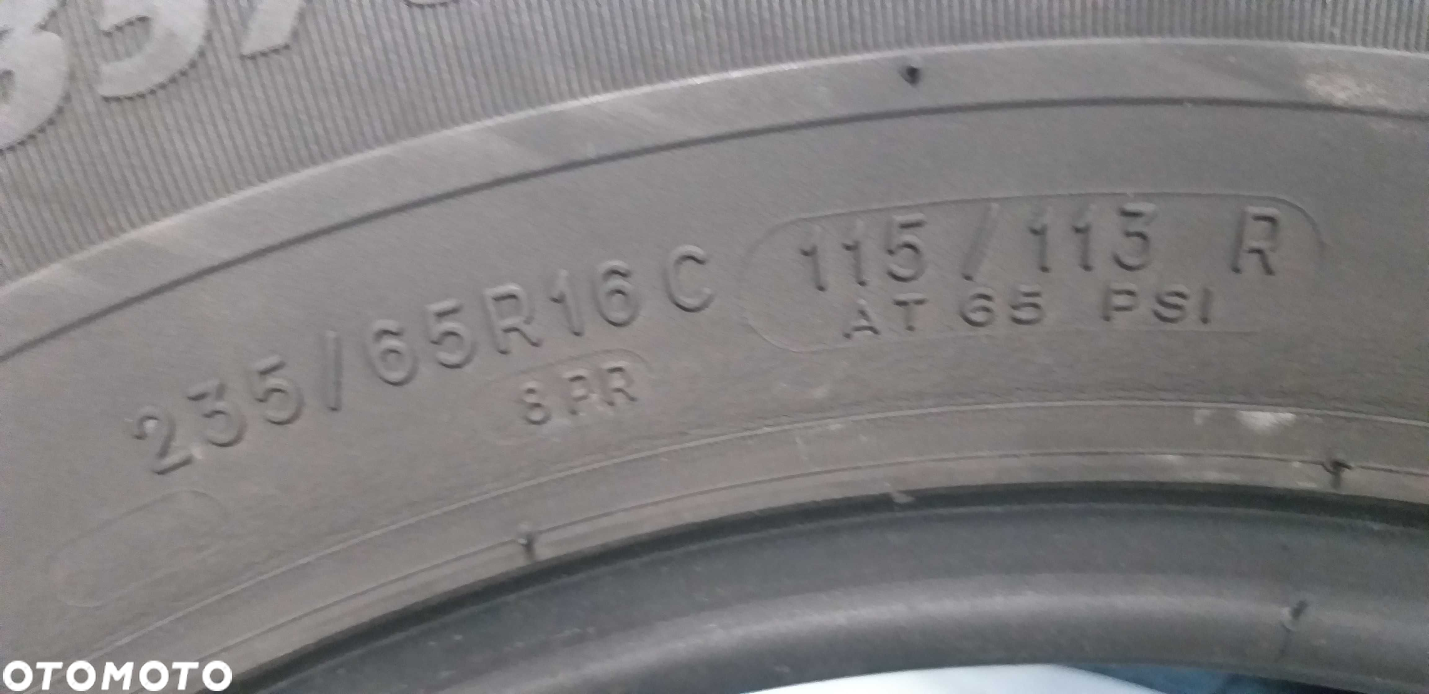 P560380M Para 235/65R16C Michelin Agilis dot4718 - 7
