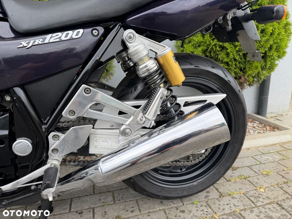 Yamaha XJR - 35