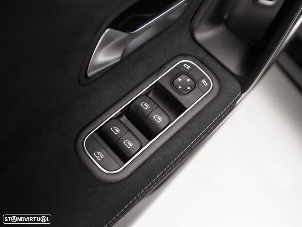 Mercedes-Benz A 250 e 8G-DCT Edition 2020 - 16